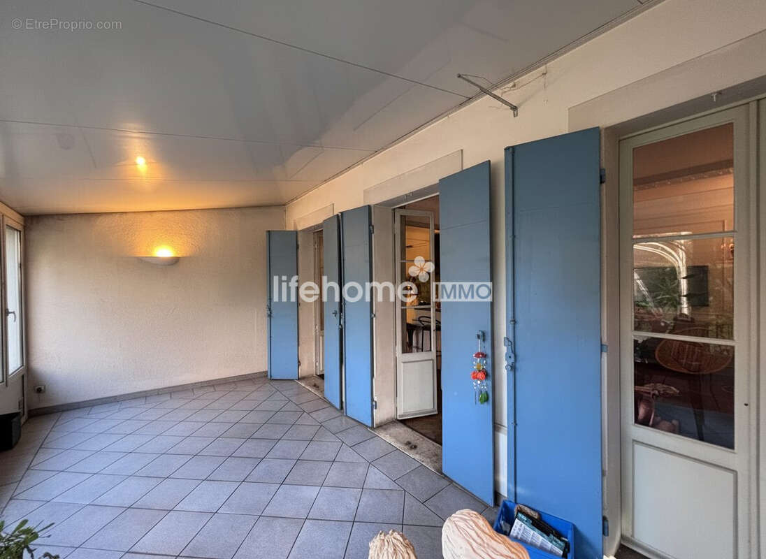 Appartement 174 m² à Marseille-4e  - photo 8