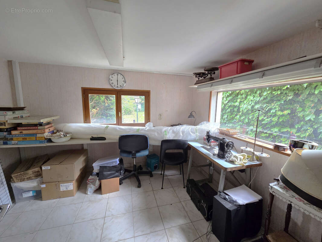 Maison à SAINTE-GENEVIEVE-DES-BOIS