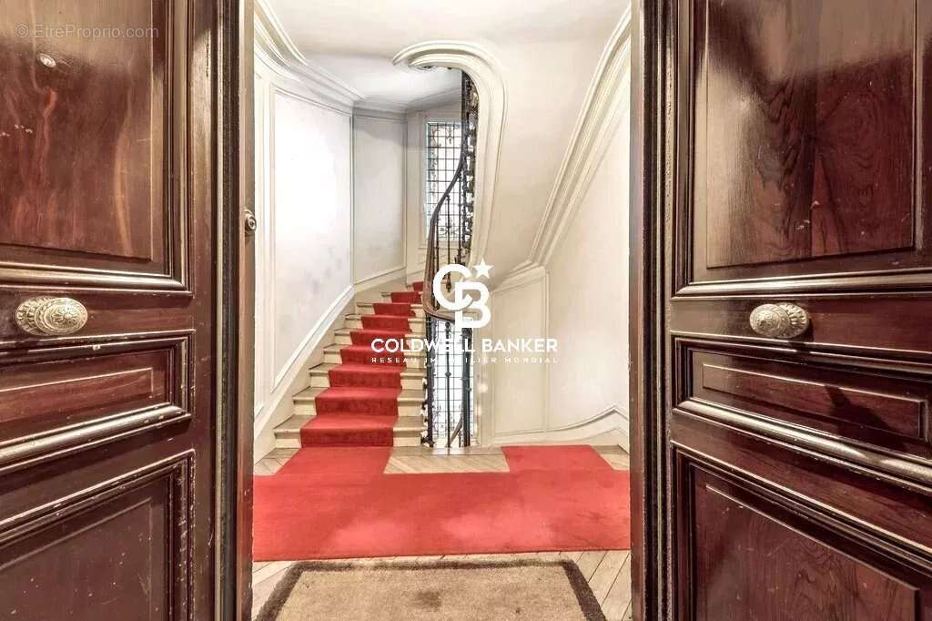 Appartement à PARIS-18E