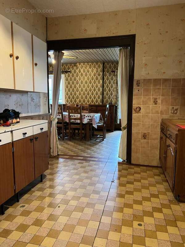 Maison à MEZIDON-CANON