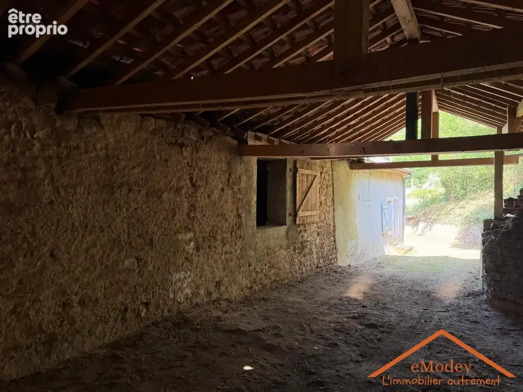 Maison 193 m² à Arches  - photo 2