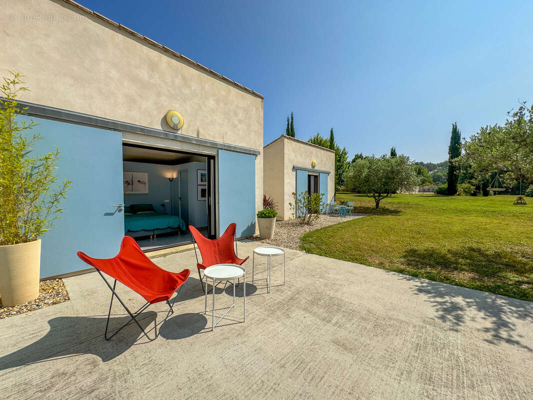 Maison à VAISON-LA-ROMAINE