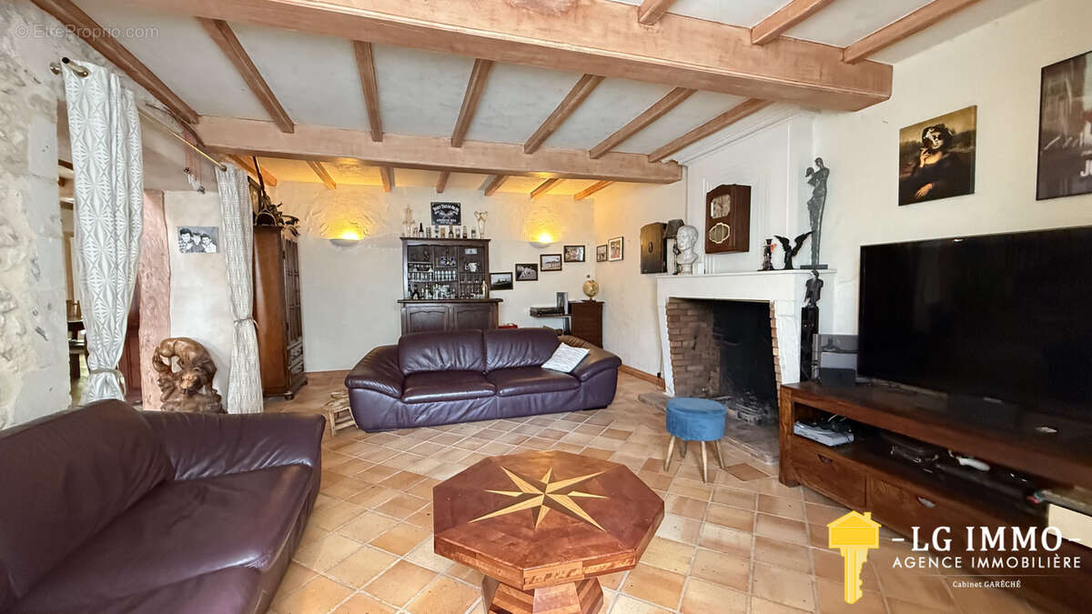 Maison à SEMUSSAC