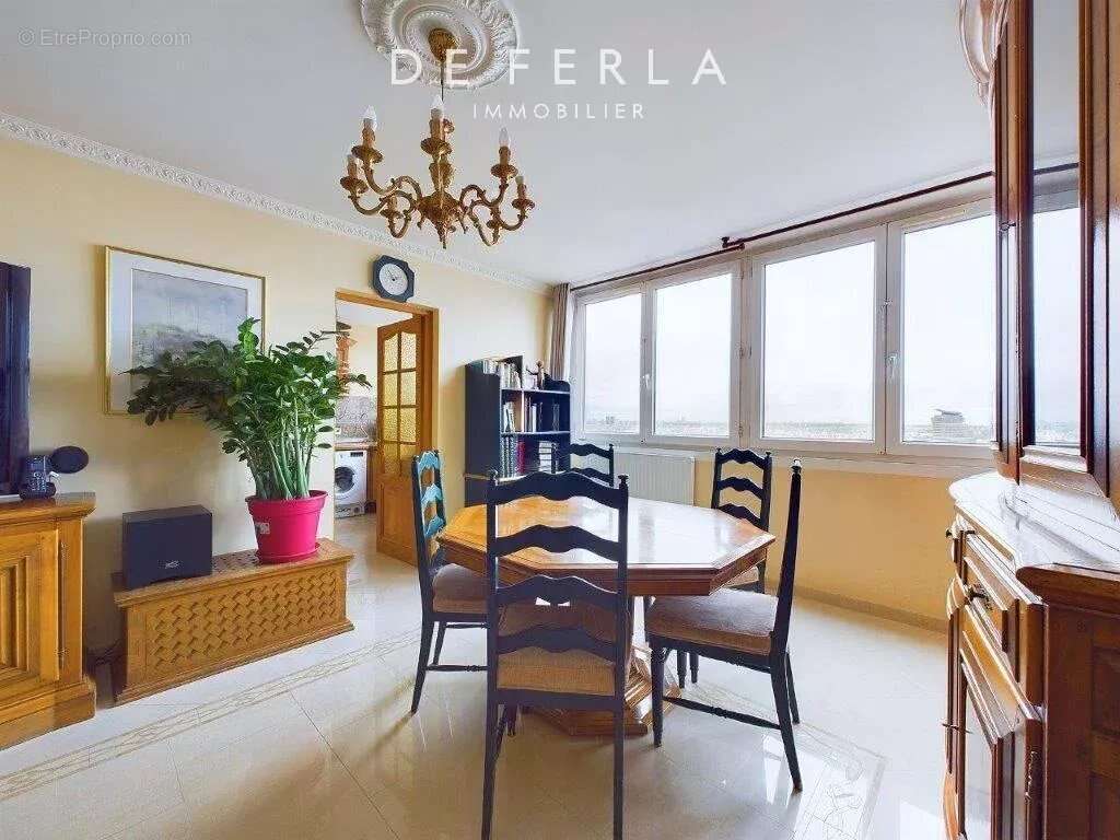 Appartement à PARIS-13E