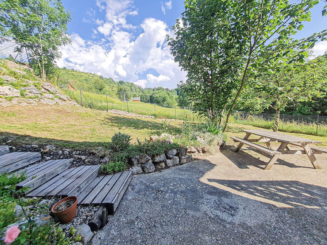 Chalet de 100m2 - parcelle de 800m2 - bogeve 74250 - photo 4