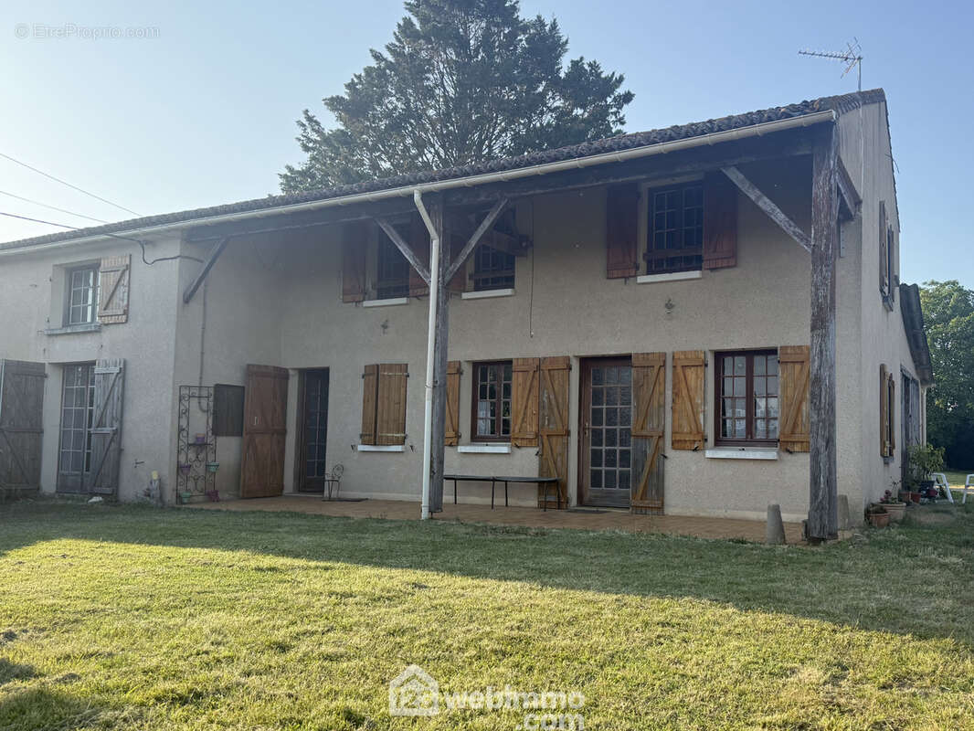 Maison de campagne, 175 m2 habitables, sur terrain de 1349 m2. - Maison à SAINT-CLAIR