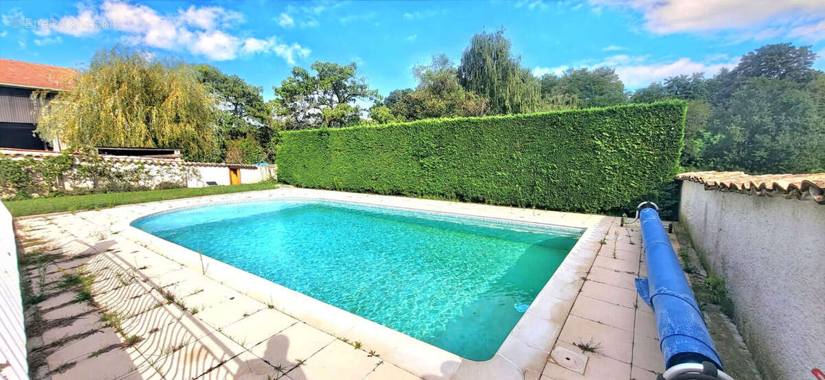 Maison à ROUSSILLON
