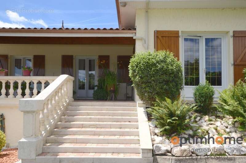  Propriété exceptionnelle avec étang privé sur plus de 1,7 hectare – Mazerolles, Charente  - photo 29