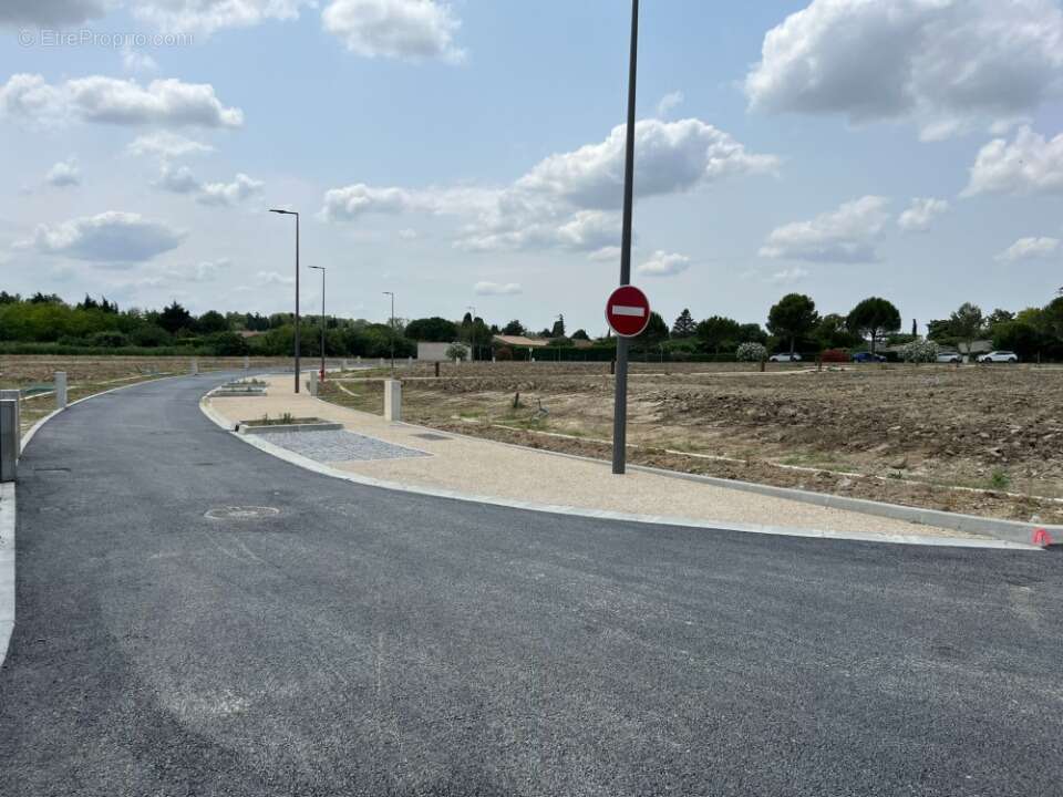 Terrain à VILLESEQUELANDE