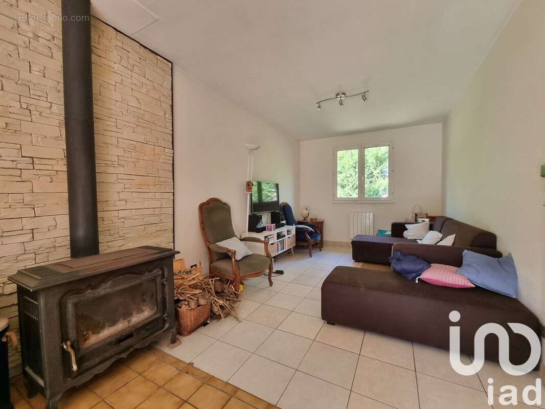 Photo 2 - Maison à CROIGNON