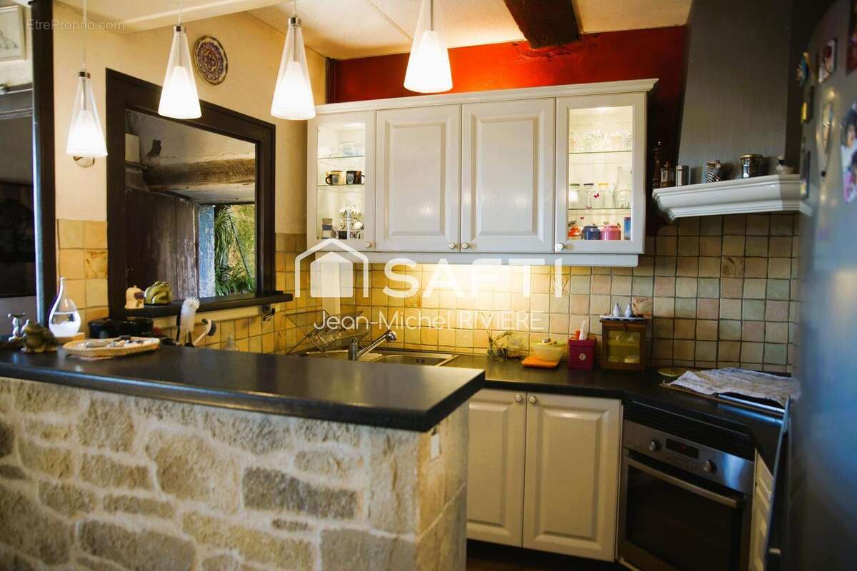 Maison 150 m² à Taluyers  - photo 6