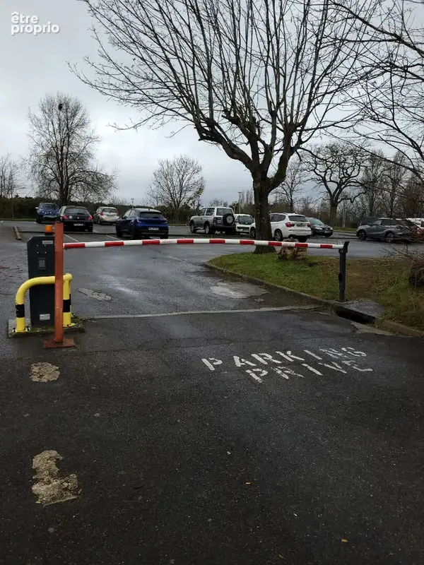Parking à LONGJUMEAU