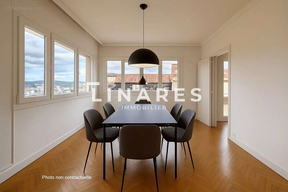 Appartement à MARSEILLE-8E