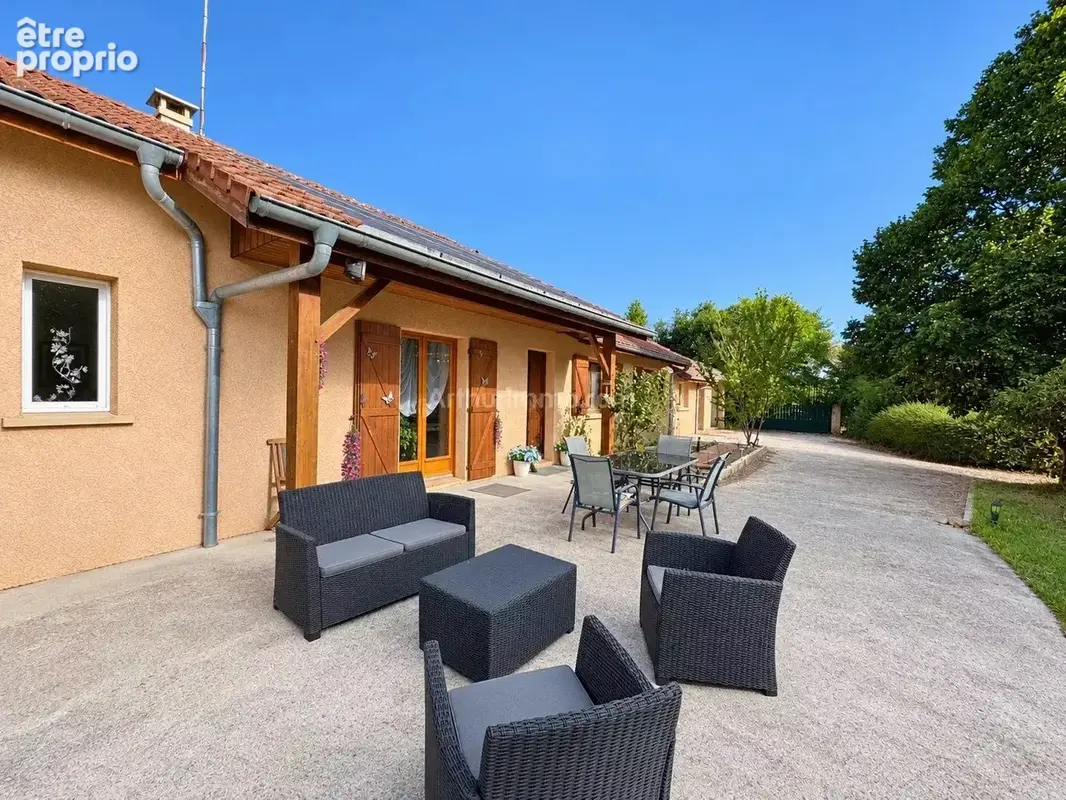 Maison à SERMERIEU