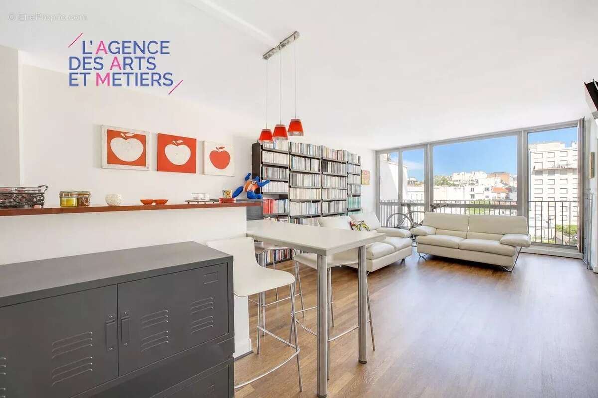 Appartement à PARIS-20E