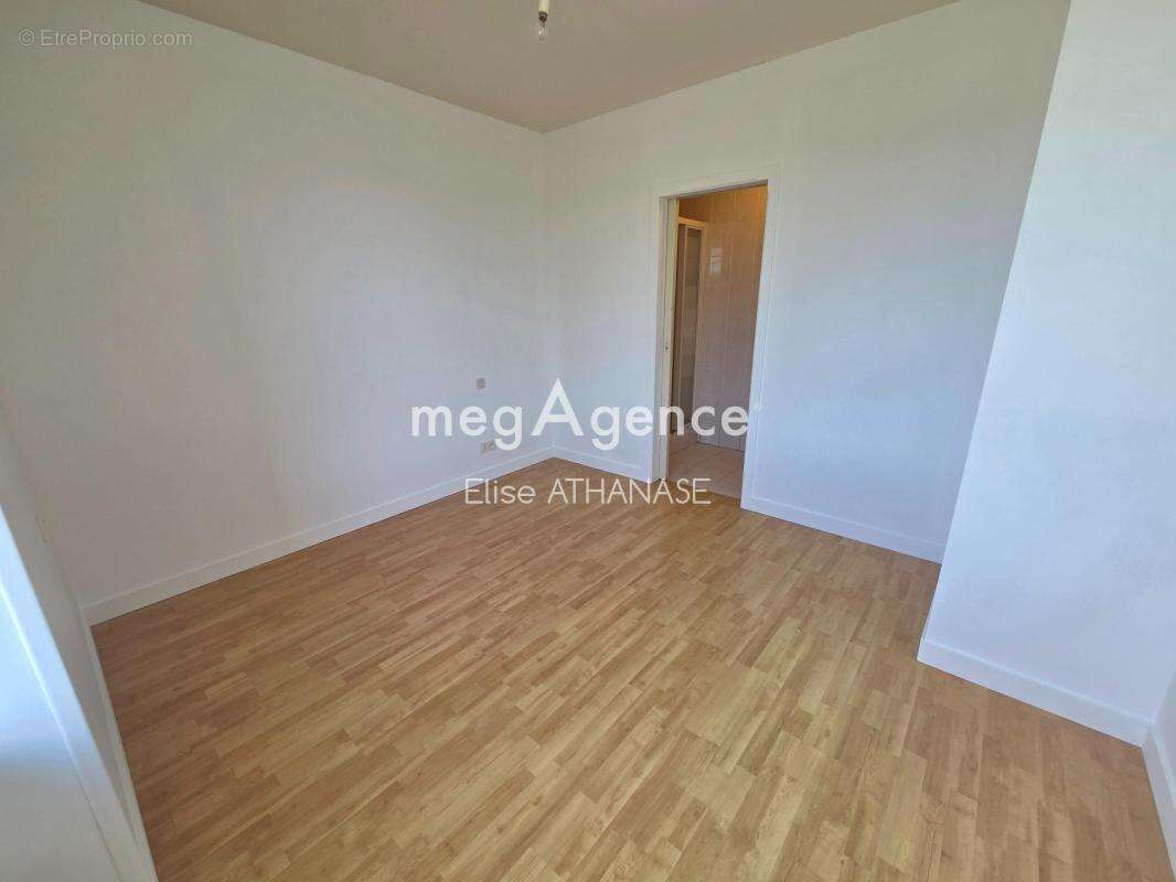 Maison en pierre de plain pied - photo 7