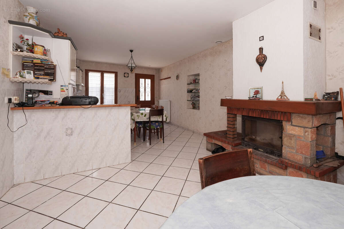 Maison à PONT-DU-CHATEAU