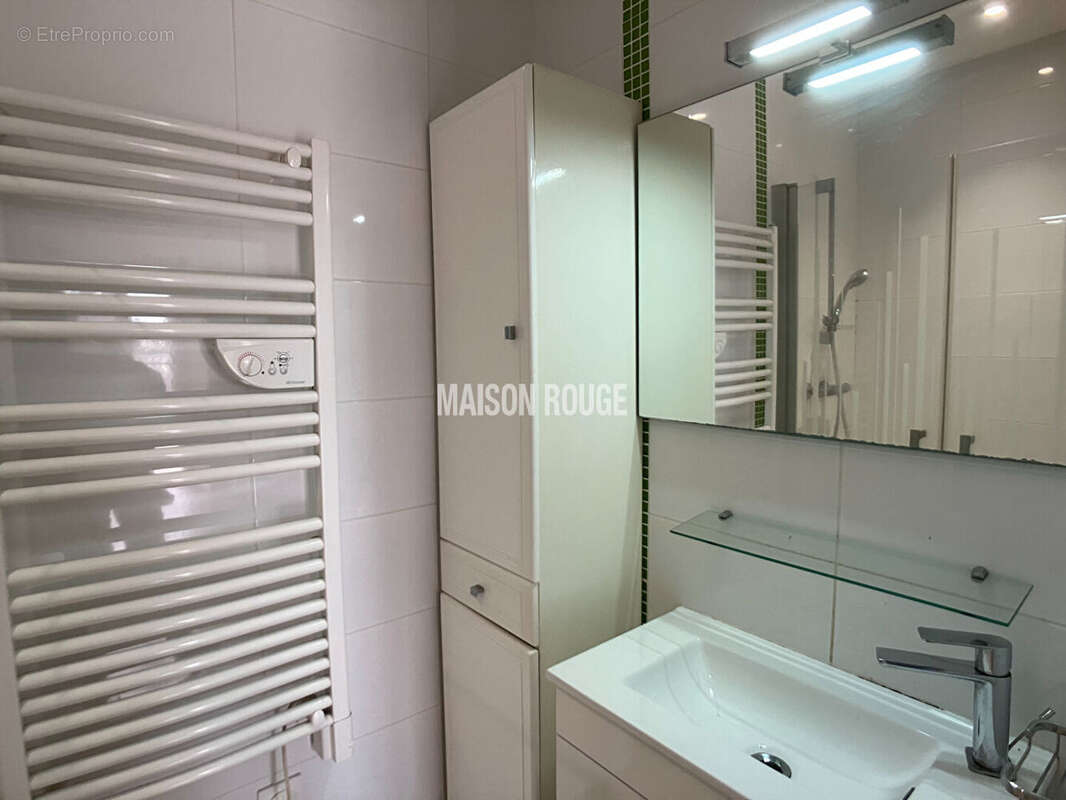 Maison à HENANBIHEN