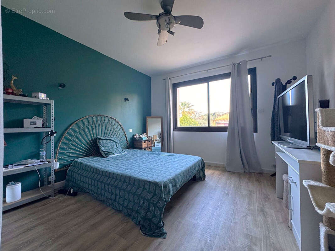 Maison à BAGNOLS-SUR-CEZE