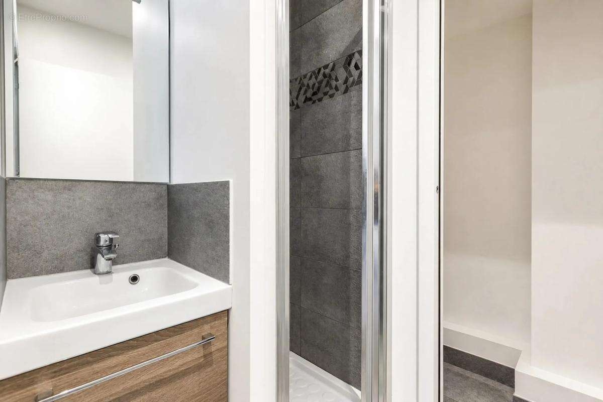 Appartement 40m² - Paris XV - Possibilité profession libérale - photo 4