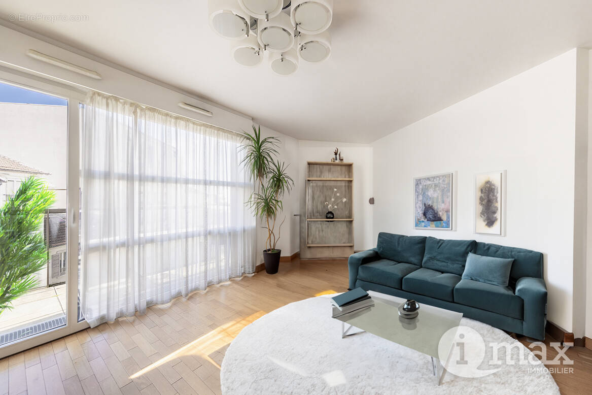 Appartement à ASNIERES-SUR-SEINE