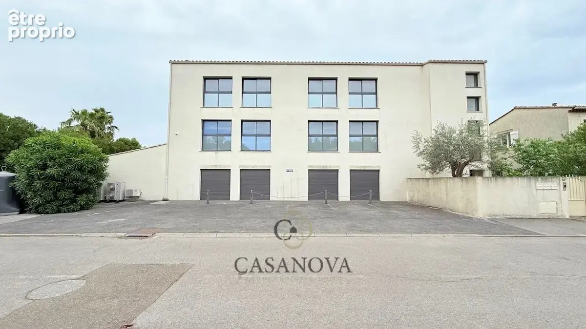 Immeuble de 800 m² avec potentiel de transformation en habitation à Lattes - photo 13