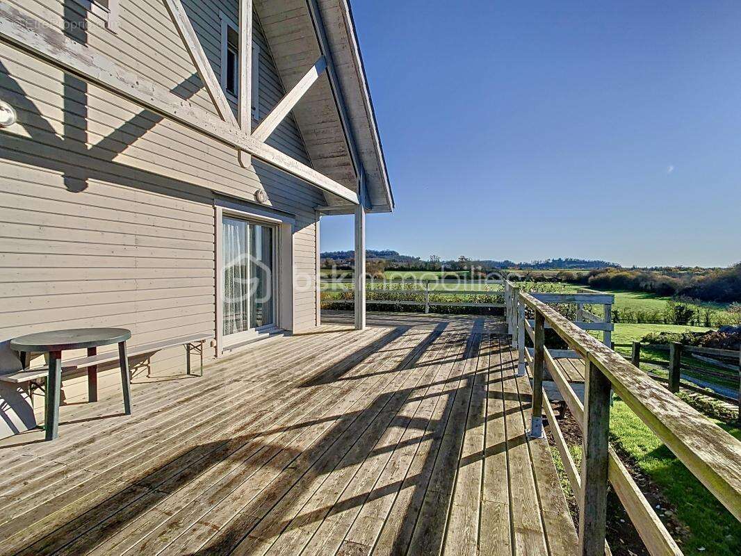 Maison à PERIERS-EN-AUGE