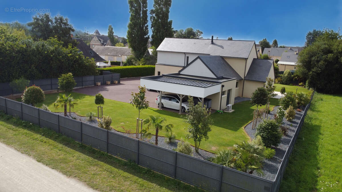 Maison à LA HAYE-DU-PUITS