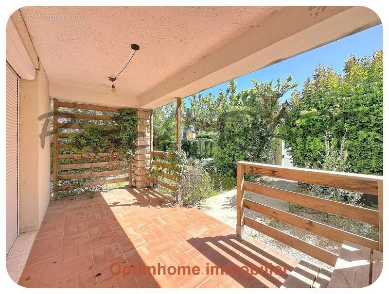 Appartement à SAUVIAN