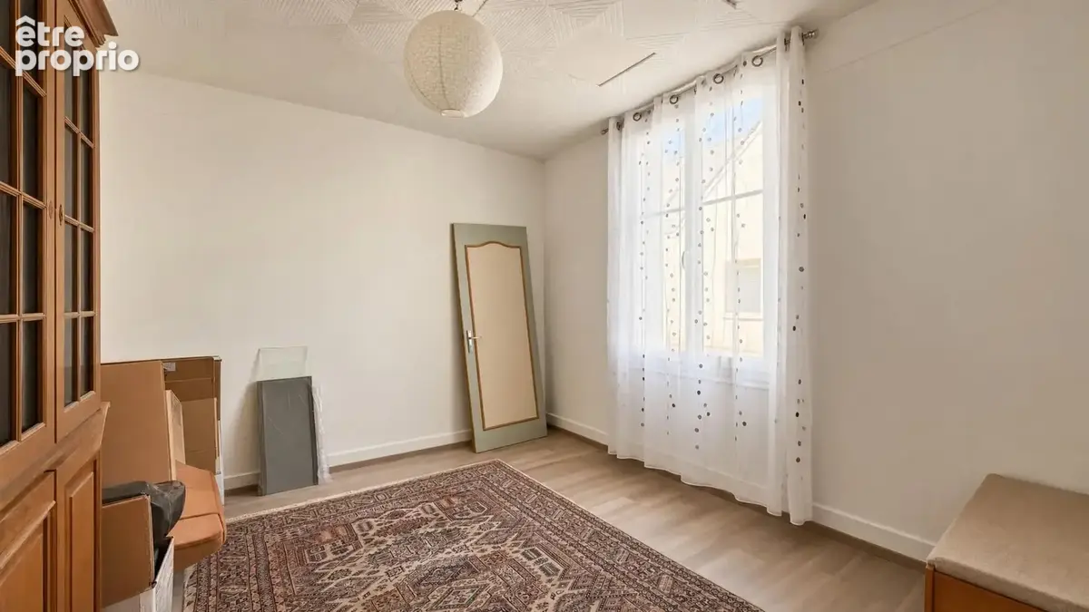 Maison 8 pièces 200 m² - 5 chambres, terrain 686 m² - Saint-Avertin - photo 11