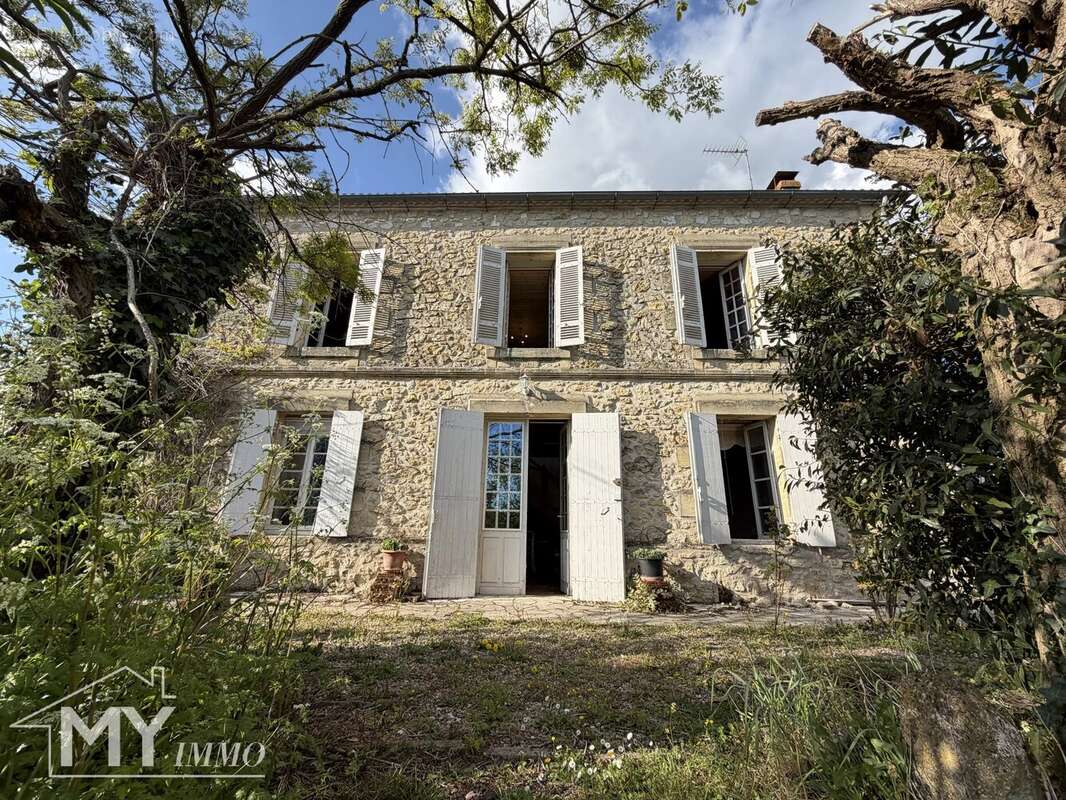 Maison à MONTCARET