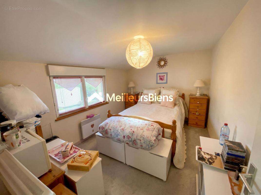 Immeuble mixte 162 m² à Trégueux, local commercial et 2 logements loués - photo 2