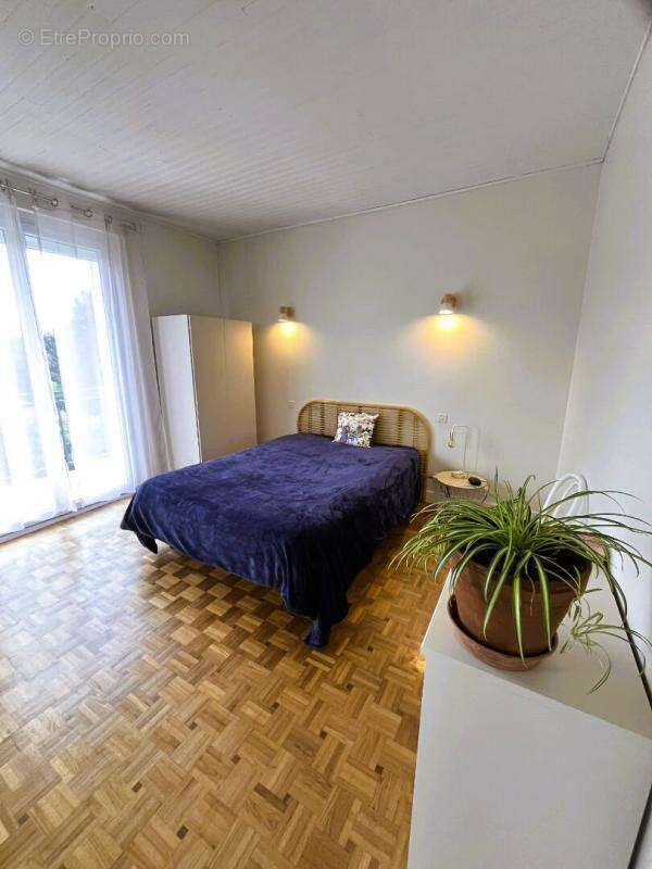 Maison à CHATEAU-L'EVEQUE