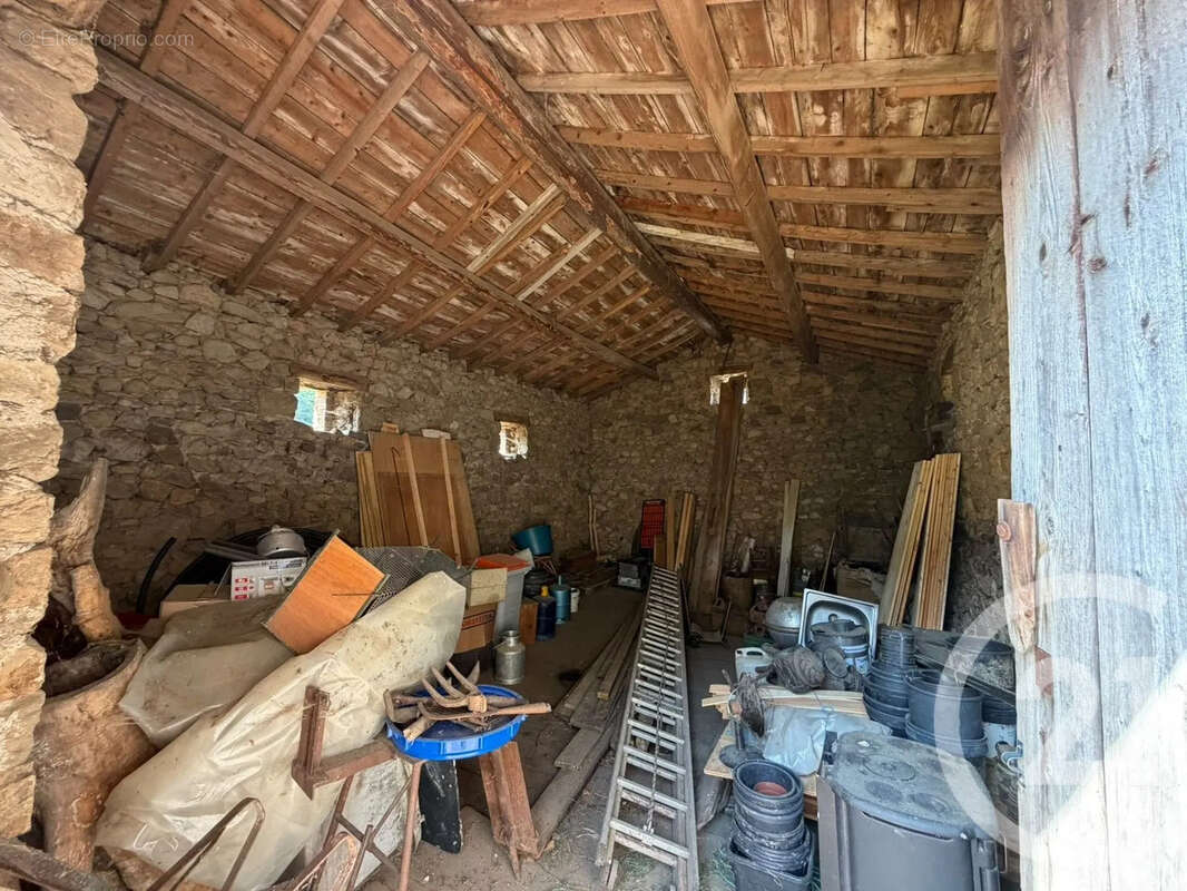 Maison 150 m² à Vocance  - photo 30