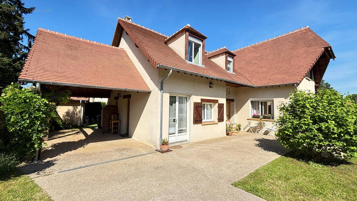 Maison à BOUFFEMONT