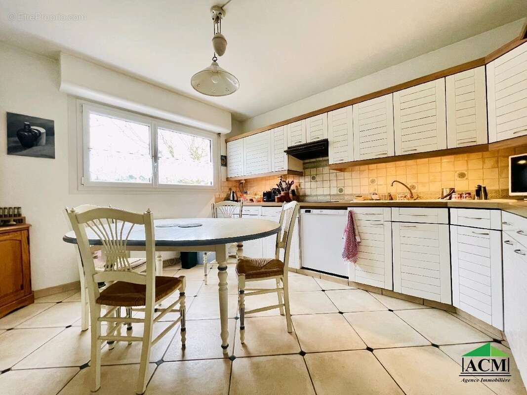 Maison à MERY-SUR-OISE