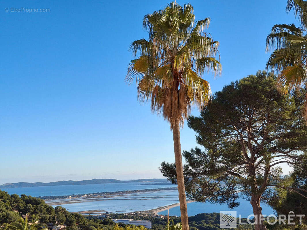 Appartement à HYERES
