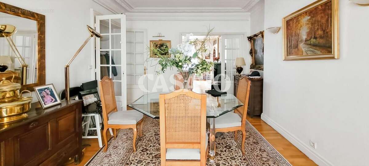 Appartement à PARIS-10E