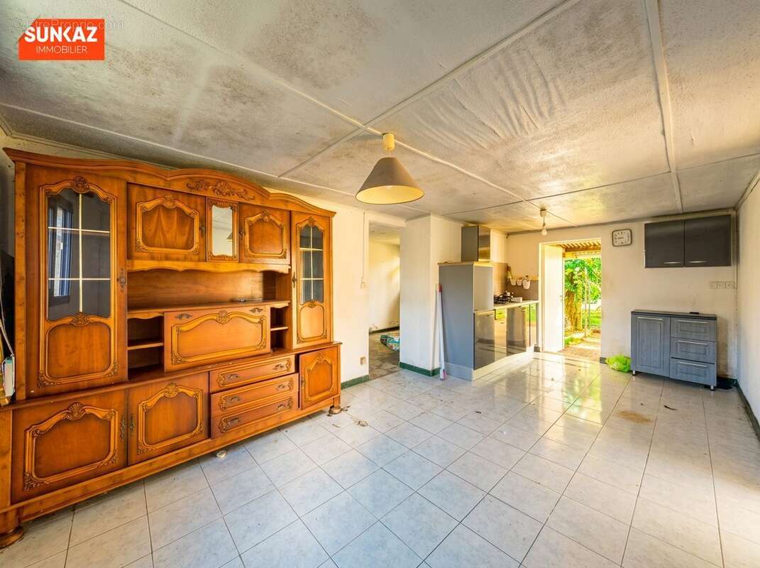 Maison 49 m² à Le Tampon  - photo 4