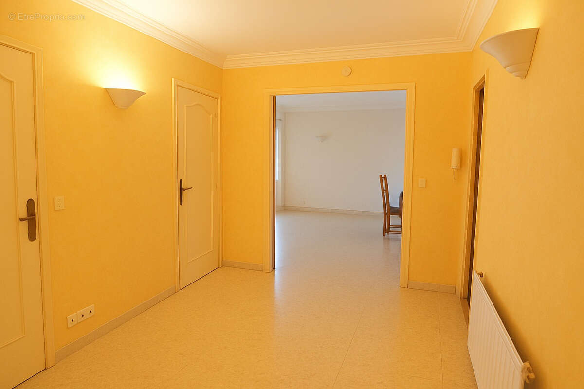 Maison à SAINT-ANDEOL-LE-CHATEAU