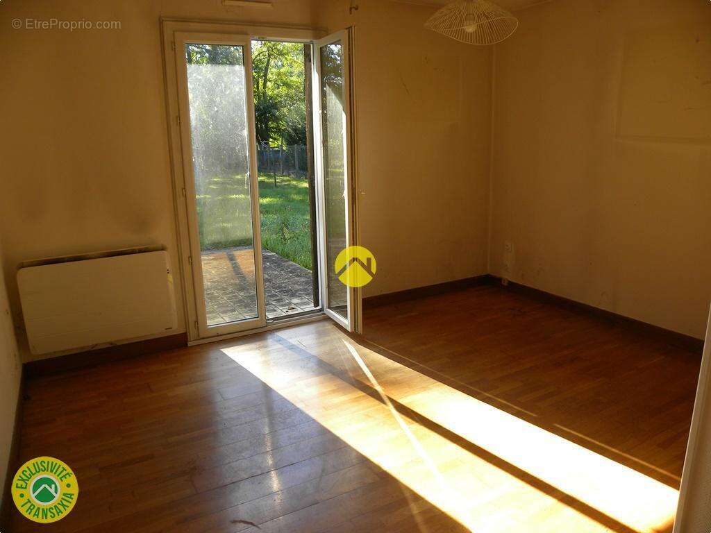 Maison à SURY-PRES-LERE