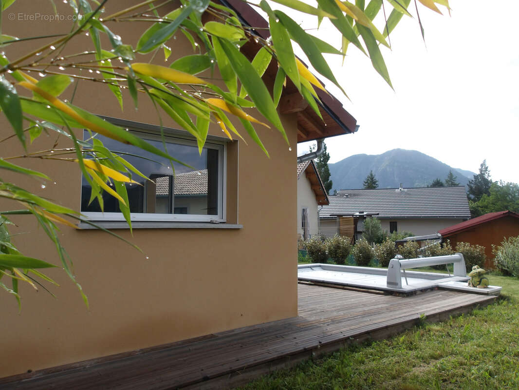 Maison à ESPINASSES