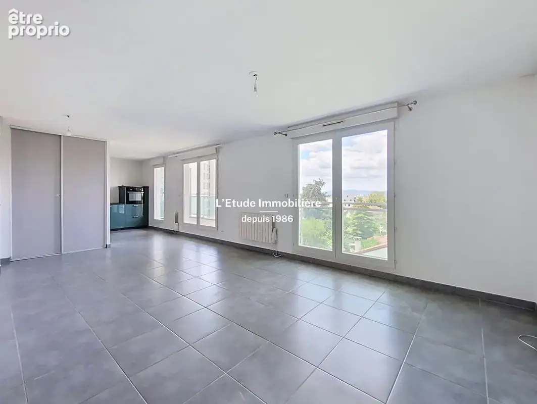A VENDRE Appartement Caluire Et Cuire 3 pièces Dernier étage terrasse - photo 4