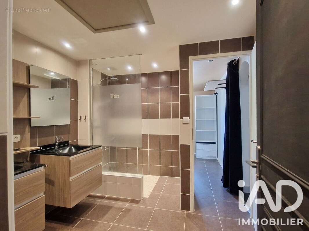 Maison 110 m² à Dirac  - photo 9