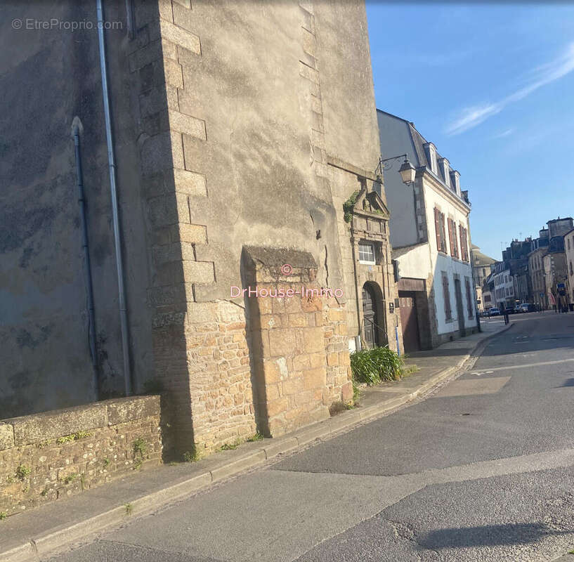 Appartement à QUIMPERLE