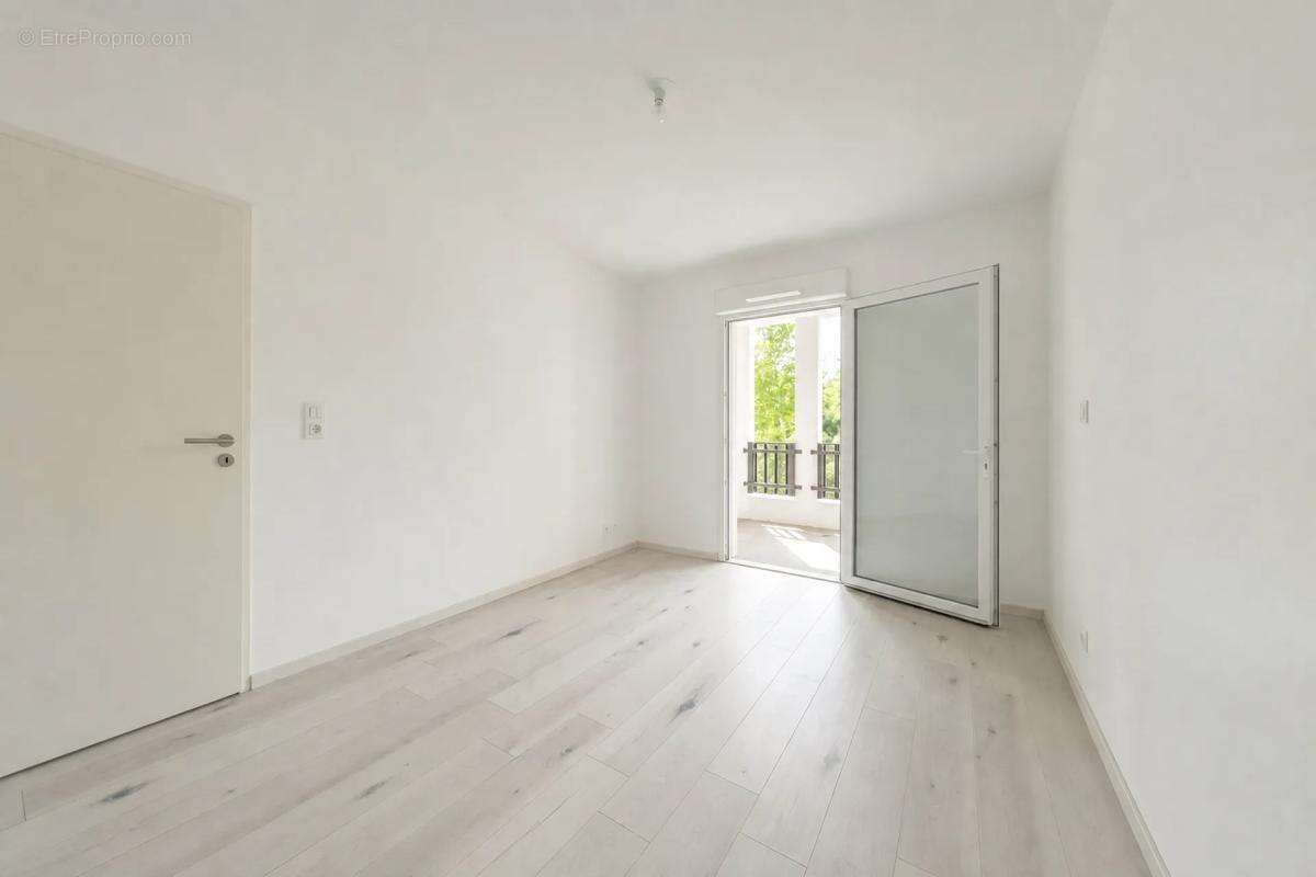 Appartement 2 pièces, copropriété PMR, avec terrasse et parking - photo 5