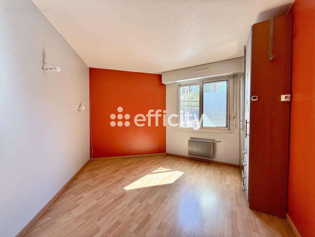 Appartement à MONTROUGE