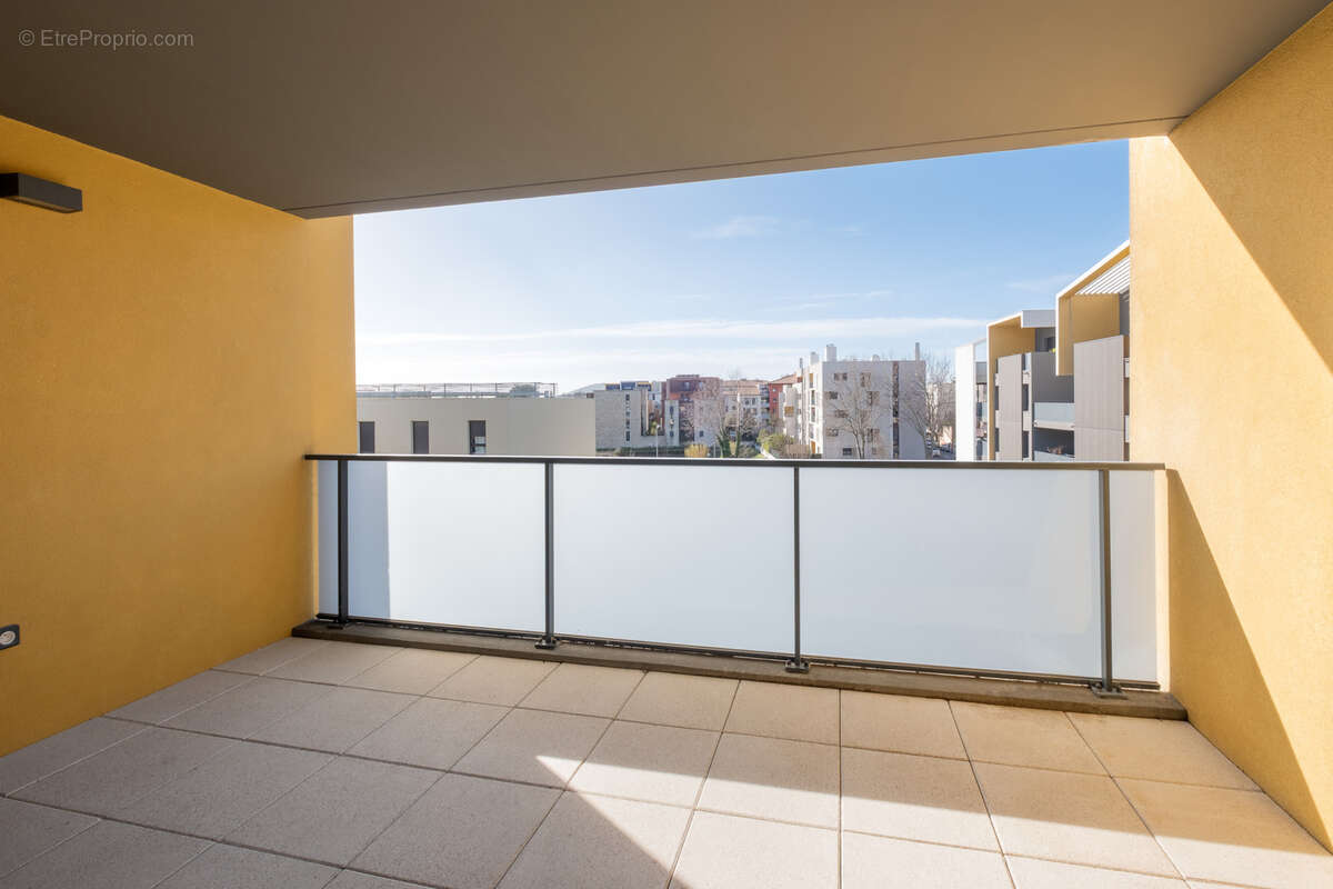 Appartement à SAINT-JEAN-DE-VEDAS