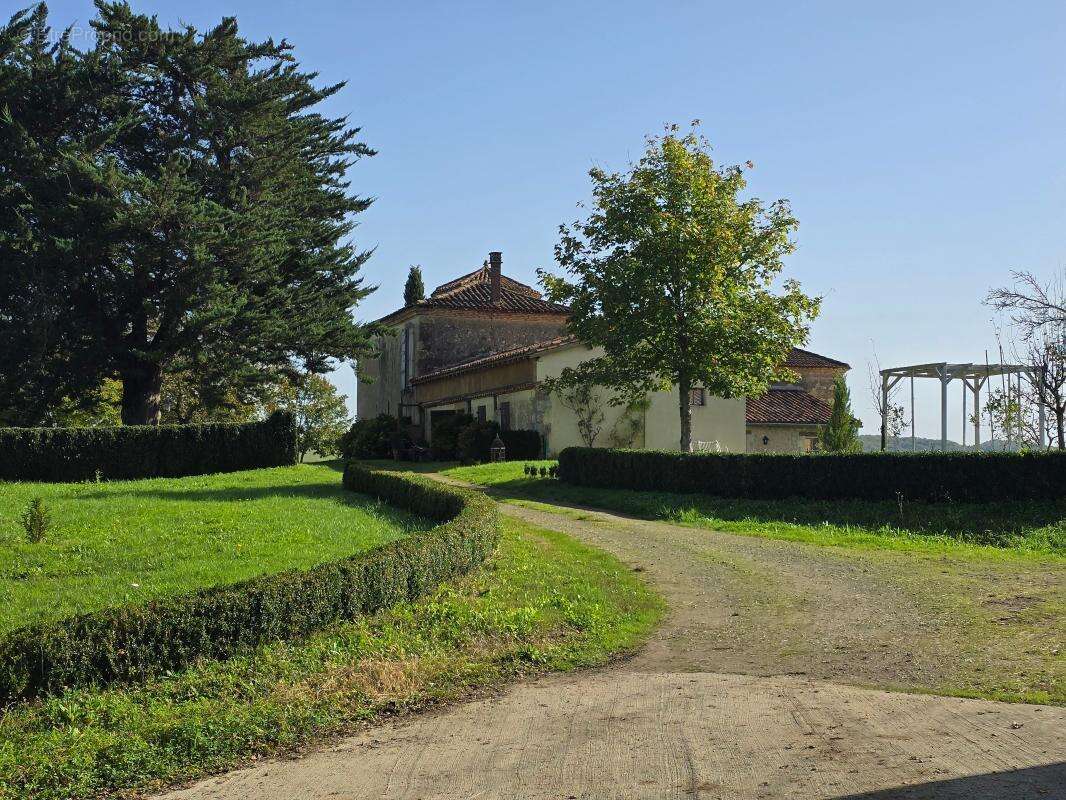 Demeure de caractère - Vue dominante - Proche AUCH - photo 17
