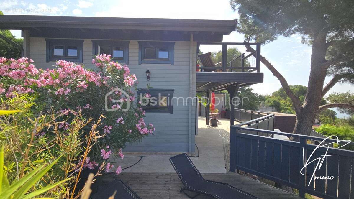 Maison à LE CASTELLET